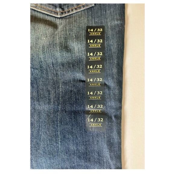 Lucky Brand Jeans Womens Size 14/32 Raw Hem Lola Boot Cut Fits 32x31 - Picture 5 of 7